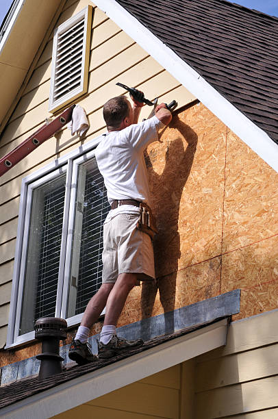 Best Attic Cleanout  in Watergate, FL